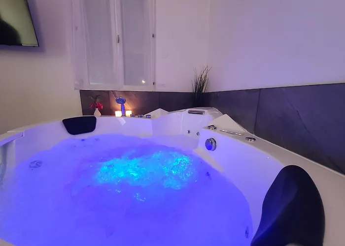 Lejlighed Romantique 2 Pieces - Balneo Privatif Moulins (Allier)